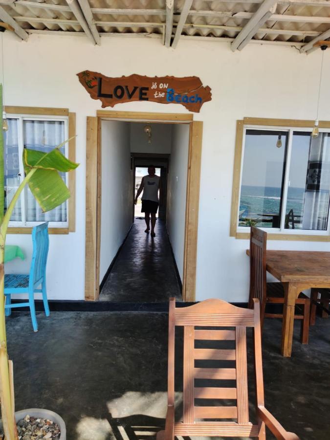 Fantasea Villa Unawatuna Exterior photo