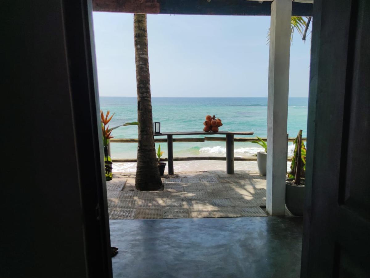 Fantasea Villa Unawatuna Exterior photo